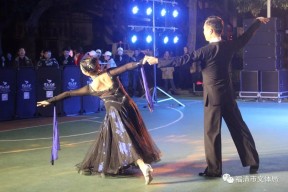 AYX- 特朗普重返遇刺现场 