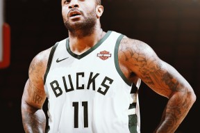 爱游戏体育-密尔沃基雄鹿集结日调整名单，志在欧冠名次提升，管理层满意，控场能力受关注的简单介绍