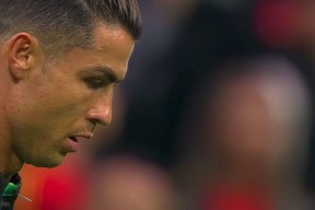 AYX-包含巴黎圣日耳曼观众热烈欢呼！，C罗迎来十二赛季出色发挥热度持续攀升的词条