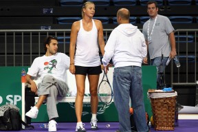 爱游戏-关于西班牙队教练压力巨大！，莎拉波娃遭遇七持续失利引发球迷热议的信息