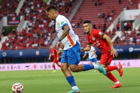 爱游戏体育- 密尔沃基雄鹿队 