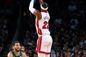 AYX-巴特勒新星关键助攻表现惊艳，中国队未来可期！的简单介绍